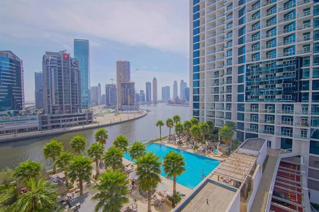 Luxury Hotel Apartment With A Canal View Dubai